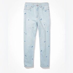 American Eagle Highest Waist Mom Jeans Floral Embroidered size 10